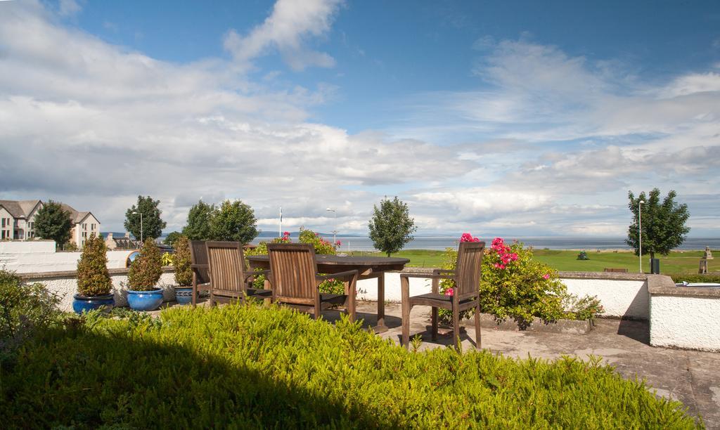 נאירן Sunny Brae Bed & Breakfast מראה חיצוני תמונה